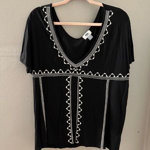 Old Navy Black and White Blouse